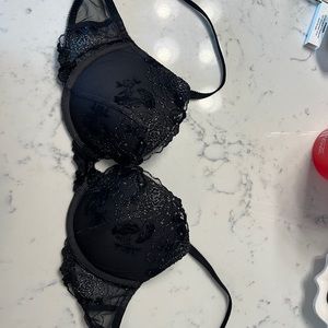 Victoria Secret black dream angels pushup 36B rhinestone and floral detail